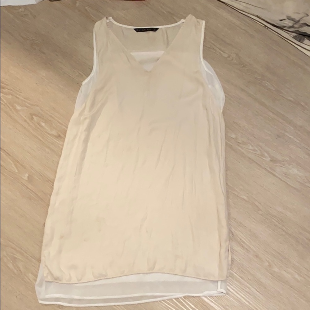 Flowy ZARA dress